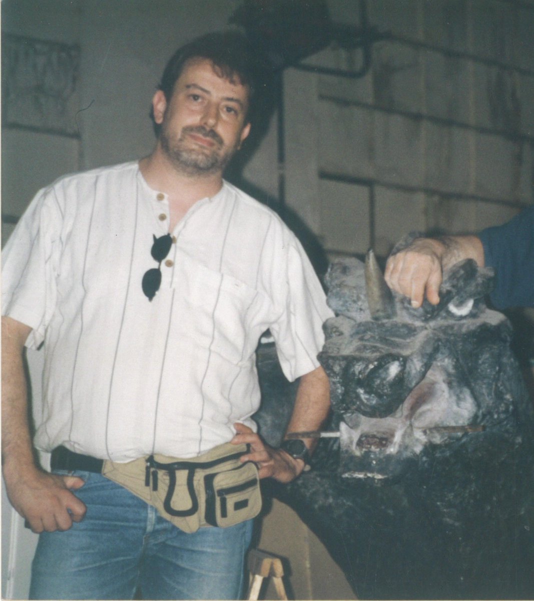 📷
dracdegranollers

Avui ens ha deixat l'Alfons Senyé, uns dels fundadors del Drac, i un gran referent cultural de@granollers

Des de Drac volem donar molts ànims i molt forta abraçada a tota la seva família.

DEP