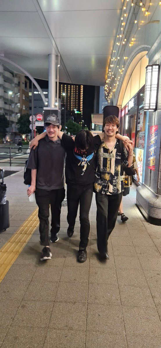 mudysics's tweet image. MUDYSIC'S、仙台flying sonありがとうございました！
ハプニングいろいろ最高に楽しくめちゃくちゃな仙台！！
また遊びにきます！！

次回は8/4下北沢DaisyBar！the Spanky Mudsとのツーマン！！ツアーファイナル！！！
よろしくお願いします！！