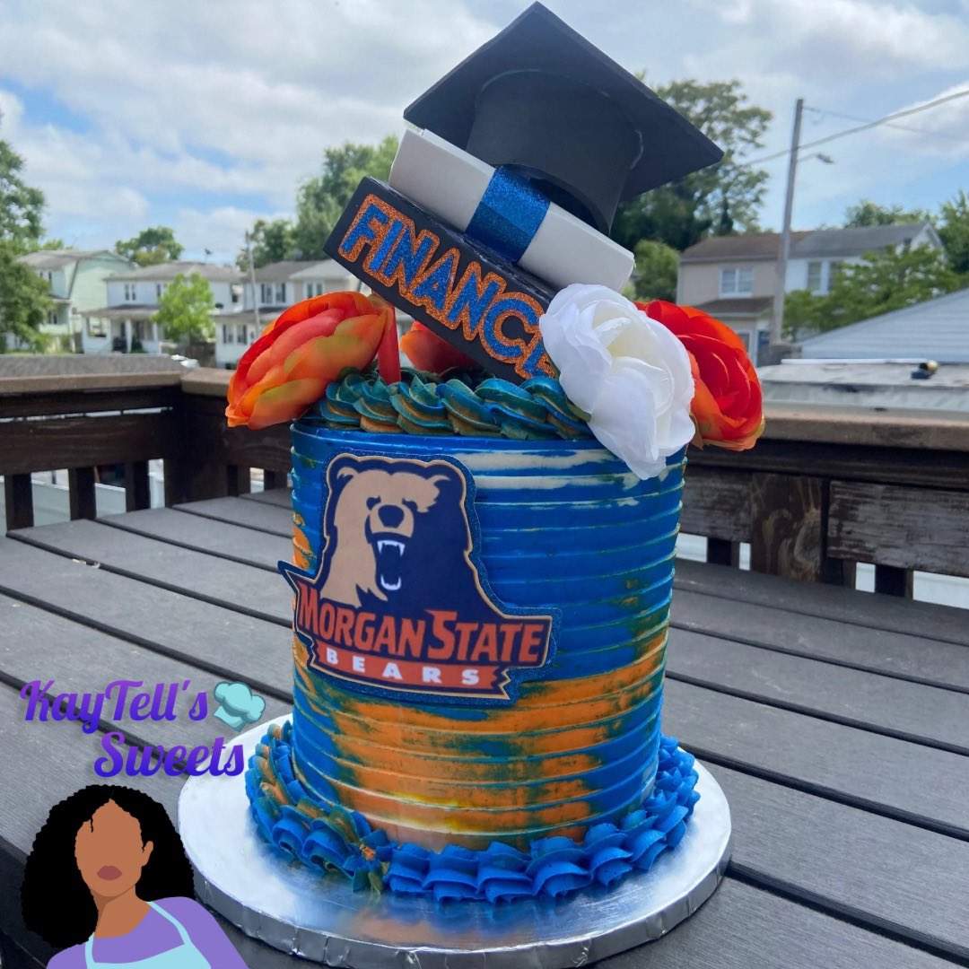 KayTellsSweets's tweet image. KayTell is getting her Master’s this year, so please book your graduation cakes as soon as you can. We will celebrate together!

Cakes like the one below available to order for pick up in Baltimore💙