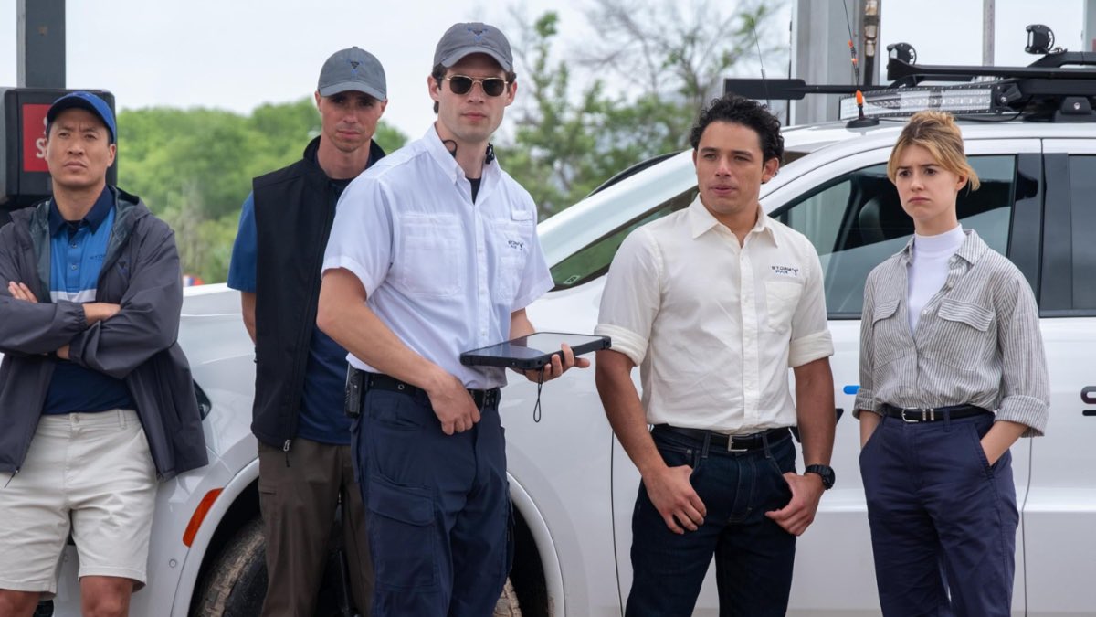 FilmUpdates's tweet photo. Lee Isaac Chung’s ‘TWISTERS’ debuts with $81.2M at the domestic box office.

• Double initial projections of $40M
• Double the first film’s opening in 1996, unadjusted for inflation
• Biggest opening for a disaster movie
• Second-biggest opening for a live-action film in 2024 https://t.co/Y5RXrpNCwD