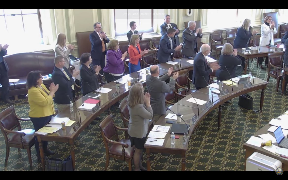 🚨New Hampshire Senate has passed a bill requiring anyone who shows up to vote, MUST provide proof of citizenship.

Do you support this?
Yes or No