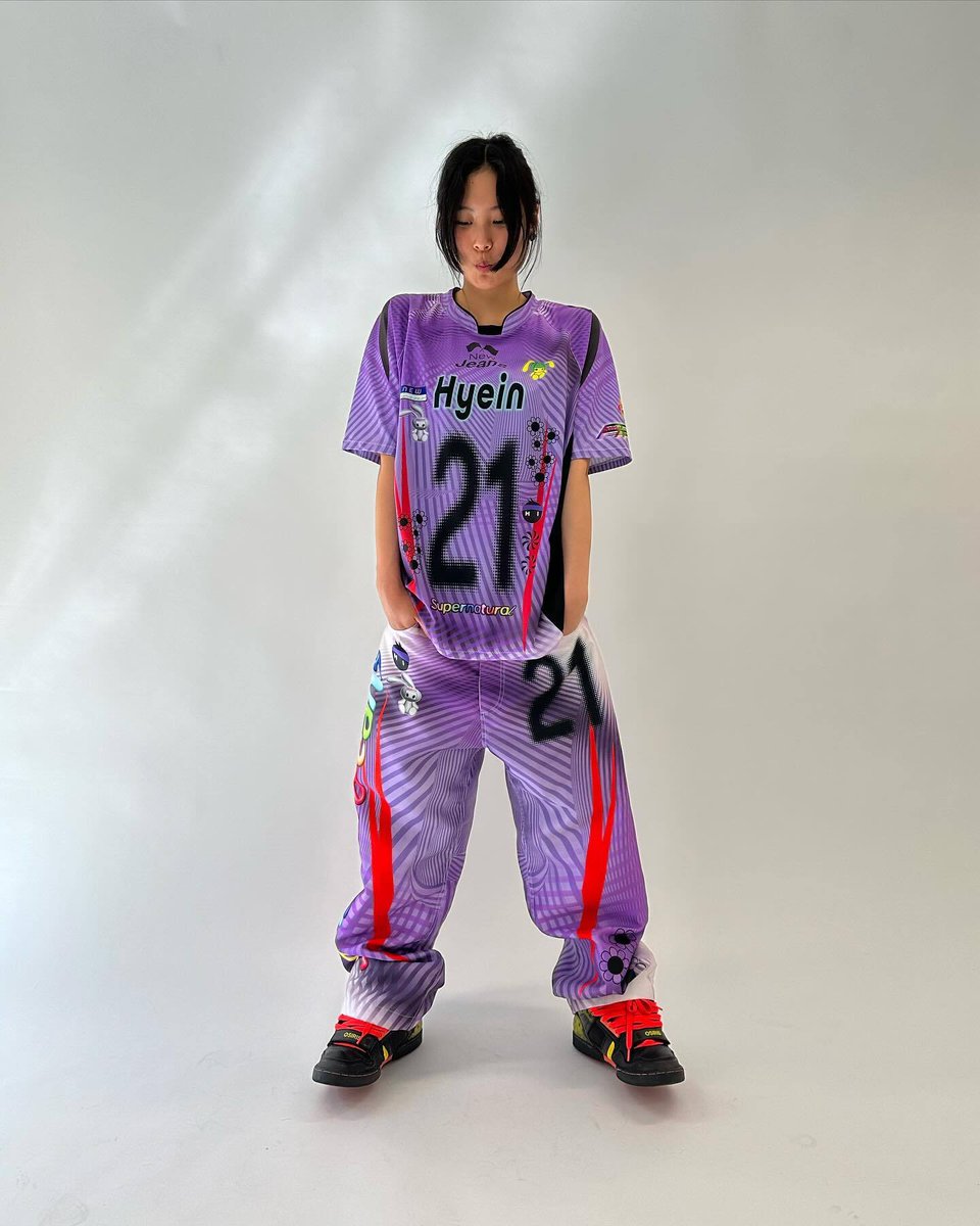 Custom jersey and jean sets for NewJeans designed by Paolina Russo