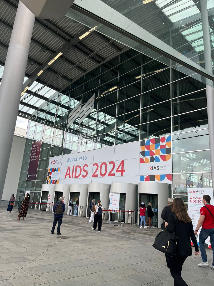 unicef_aids's tweet photo. Earlier today, the #GlobalAllianceEndAIDS released its 1st progress report, Transforming Vision into Reality, highlighting significant gains to end AIDS in children.

[READ] Statement 👉https://t.co/7UUFqCH45H

#PutChildrenFirst #PutAdolescentsFirst https://t.co/uBYVk7c1Se