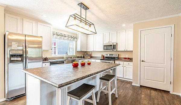 YourINDHomes's tweet photo. HOME OF THE DAY: The Mansion Elite Sectional/ The Orchard Creek 583254 built by Manufactured Housing Enterprises, Inc. 3 Beds - 2 Bath -1920 SQ. FT. https://t.co/VPDa7TGqMr https://t.co/R6KvL06pGQ