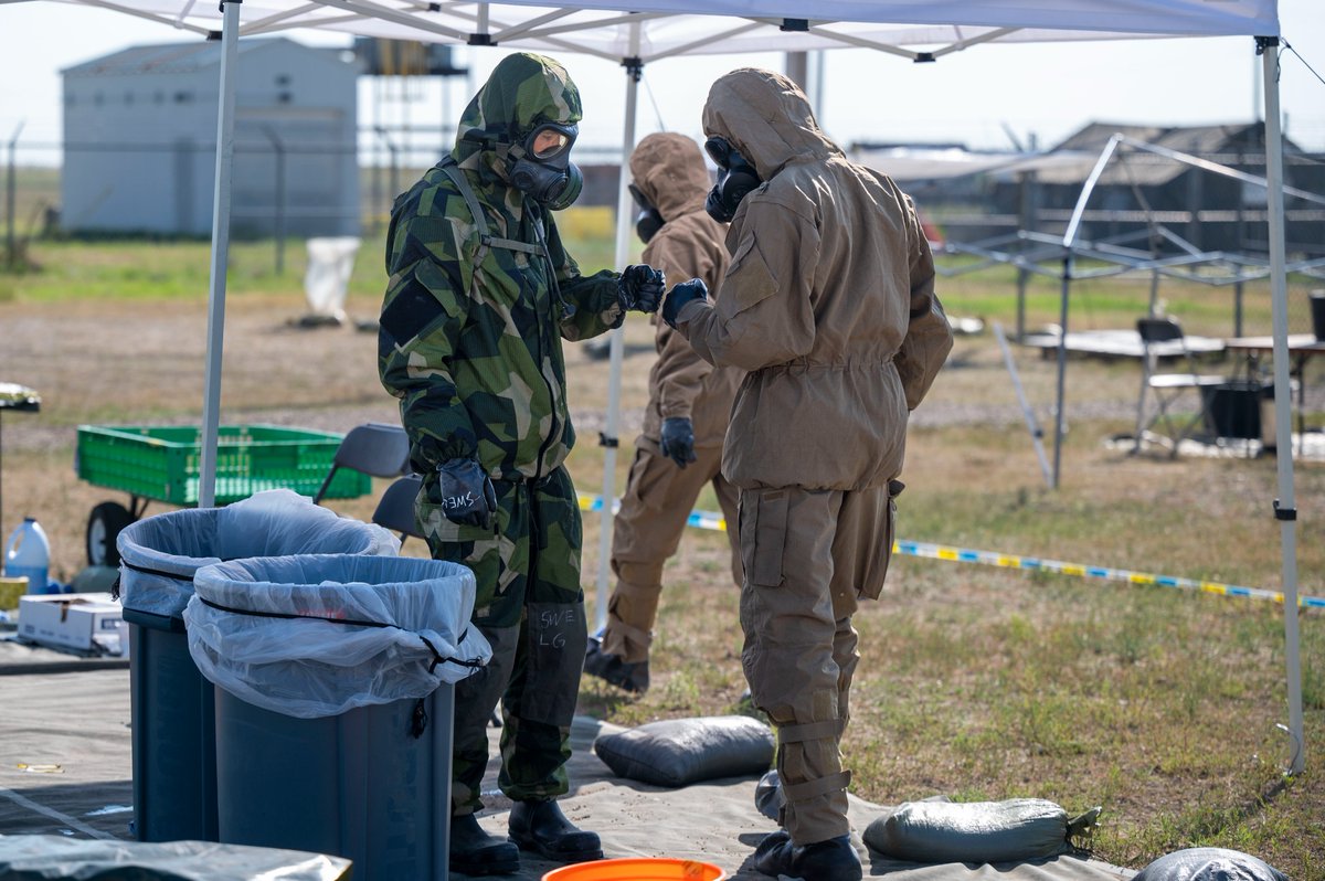 CanadianArmy's tweet photo. Exercise PRECISE RESPONSE 2024 (Ex PR 24), a Chemical, Biological, Radiological, and Nuclear (CBRN) Defence training exercise directed by Defence Research and Development Canada (DRDC) on behalf of NATO, kicked off last week at Canadian Forces Base Suffield, Alberta.
1/3 https://t.co/VO7m63lbap