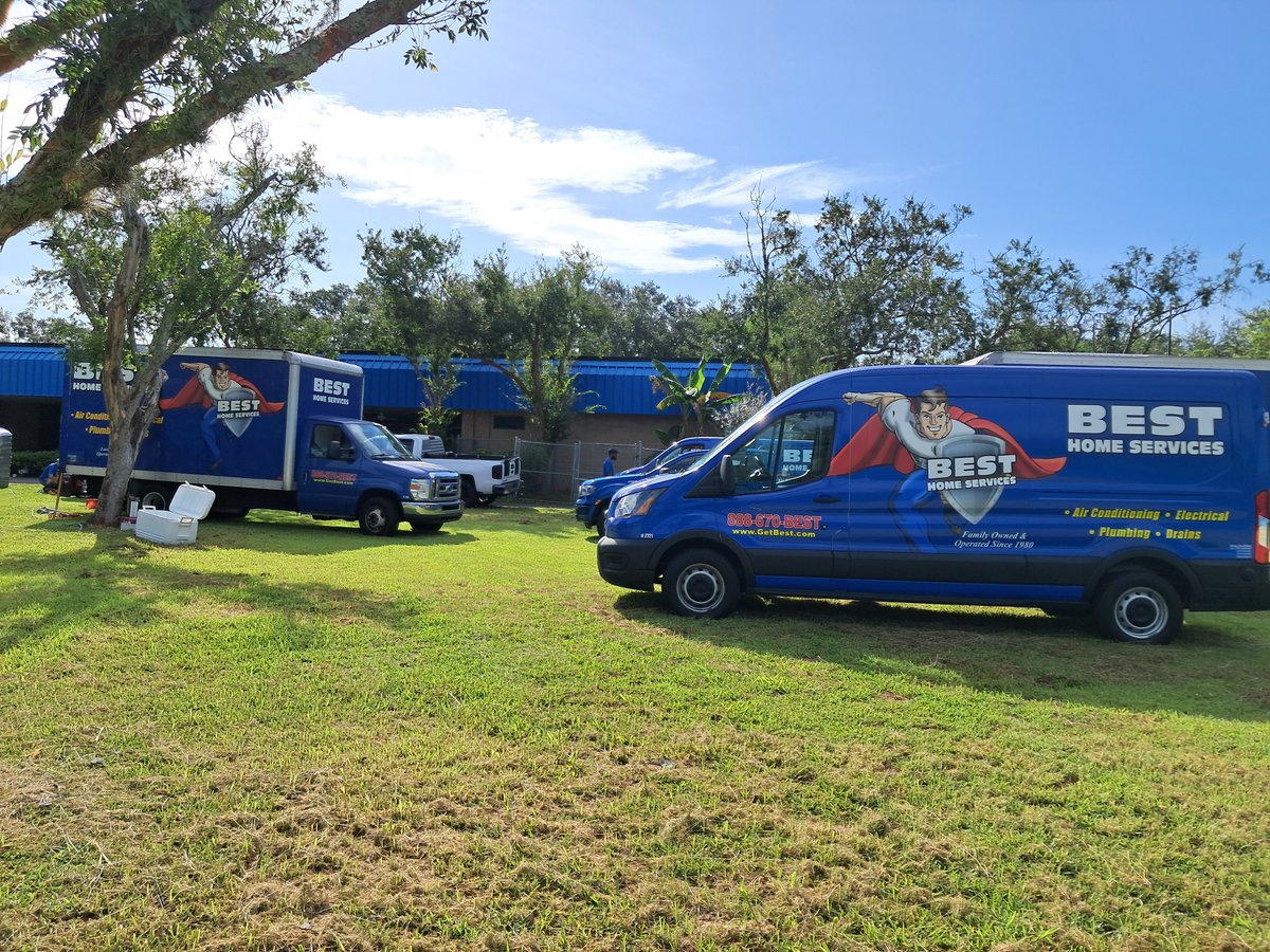 BucManatees's tweet photo. Best Home Services was at Buckingham this past weekend updating our playground. They built a ramp, so our students in wheelchairs can use the adaptive swing. The electricians installed new fans to keep our students cool. To help our school improvements, please scan the QR code. https://t.co/zu7h3h4FP5