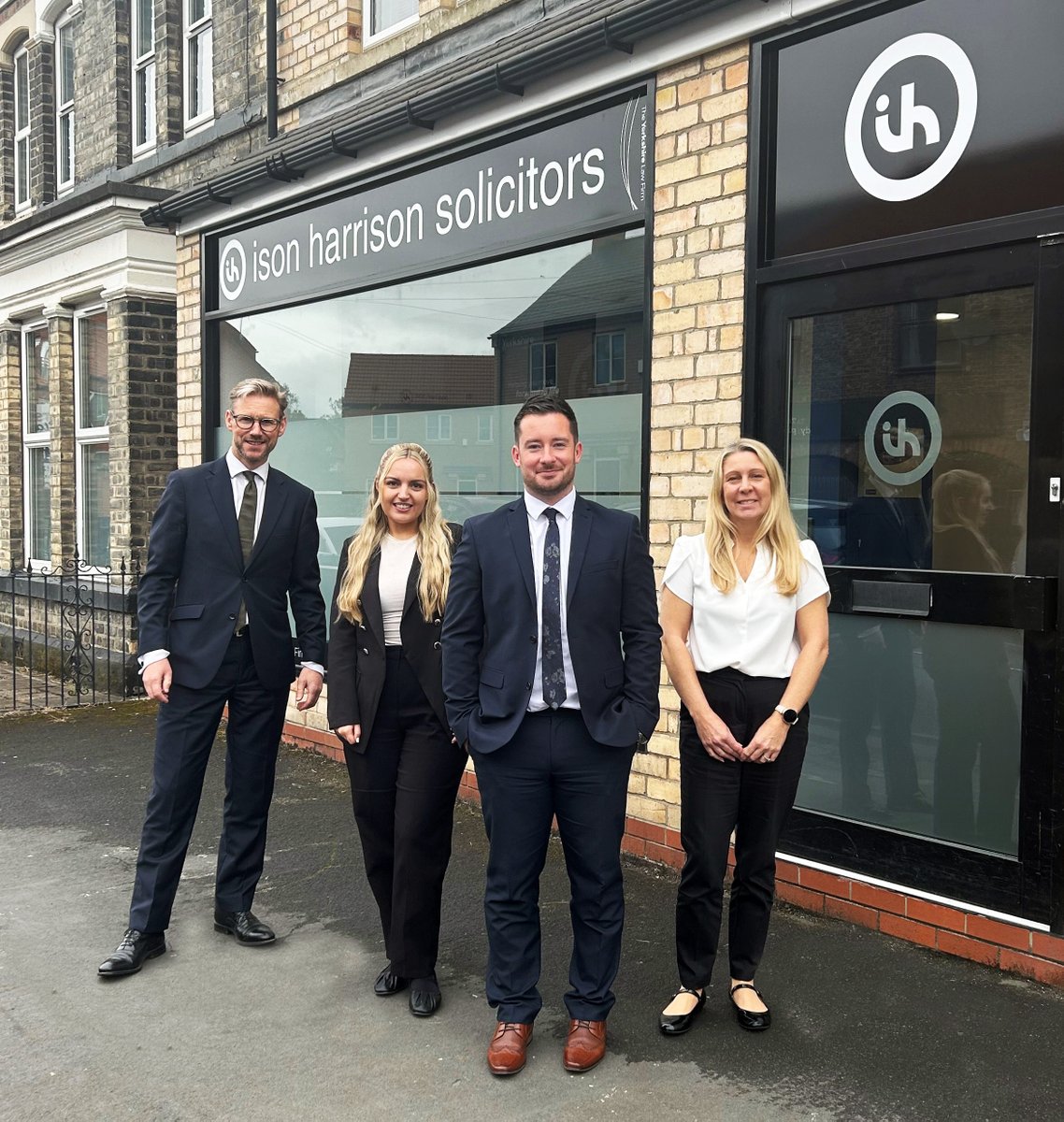 IsonHarrison's tweet photo. Press Release โก๏ธ Law Firm Opens New Office In Selby Increasing Regional Network Presence To 20
We are excited to announce that our newest office, in Selby, is now open!
Read the full story here: https://t.co/G3s5Ct7AOh
#isonharrison #nowopen #newoffice #theyorkshirelawfirm https://t.co/GEFUdrH6c3