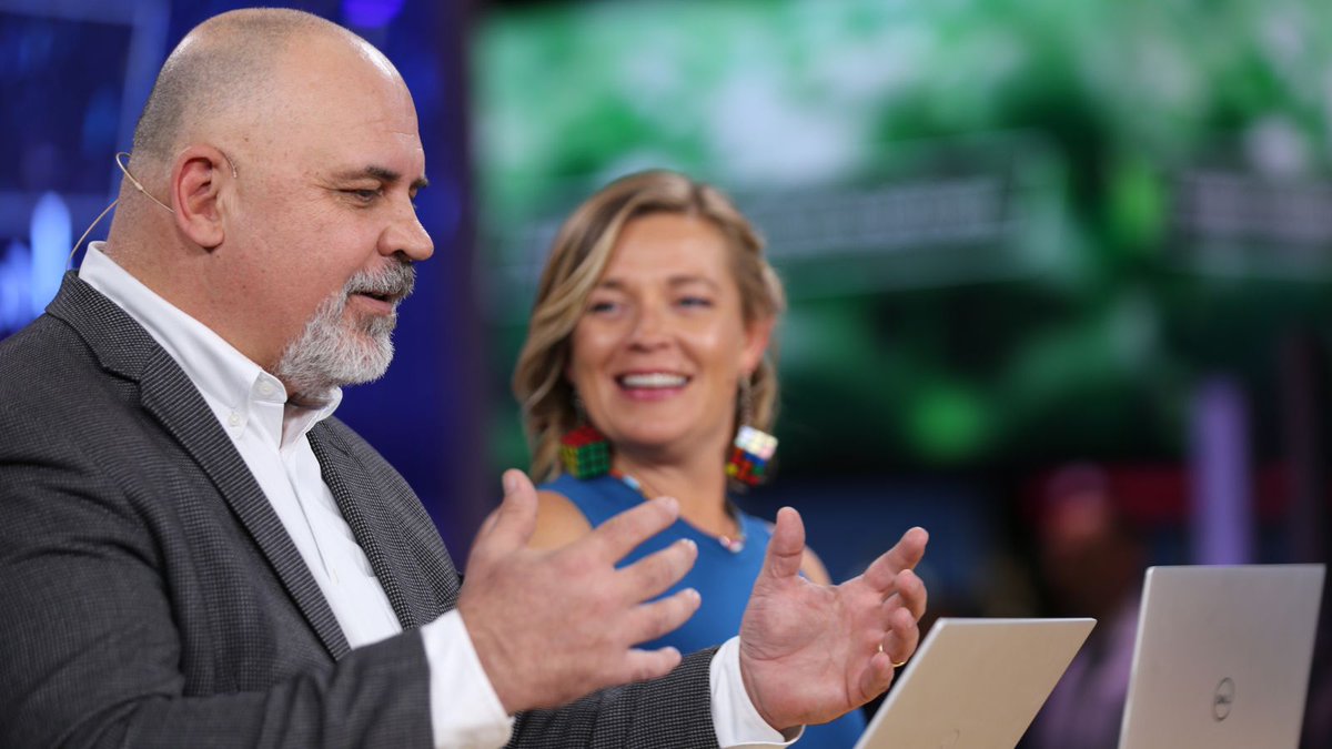 theCUBE's tweet image. Are you ready to explore more tech events with #theCUBE? 🎉
Our analysts are traveling across the country to bring insightful #GenAI conversations and the latest #EnterpriseComputing trends to your fingertips. Join us live, as we interview your favorite industry experts at:
🛜…