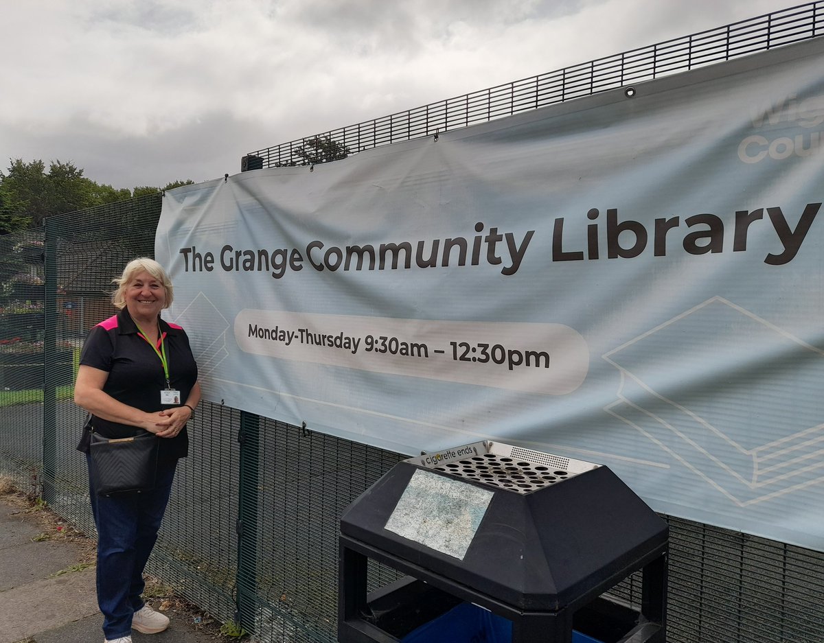 Visiting our Community Library this morning at the Grange Centre. The library is  run by our amazing volunteers!  Open Monday - Thursday 9.30am - 12.30pm. <a href="/WiganCouncil/">Wigan Council</a>   📚  📖 📙 <a href="/clivemorgan1959/">Clive Morgan</a> <a href="/HON24885/">Cllr Helen O'Neill</a>
