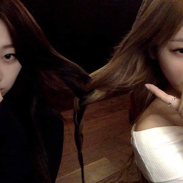 incogiselle's tweet photo. with my cute babe 🧚🏻 https://t.co/bs9XnTQSdW