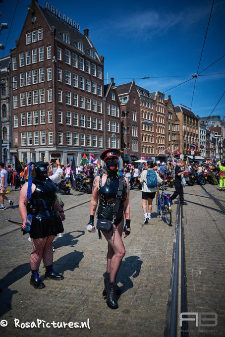 During the first Amsterdam Rubber WALK, organized by @rubber_bunch https://t.co/4nMp4xlGbN<a href="/tag/latex"class="tags"><span>#latex</span></a><a href="/tag/tattood"class="tags"><span>#tattood</span></a>