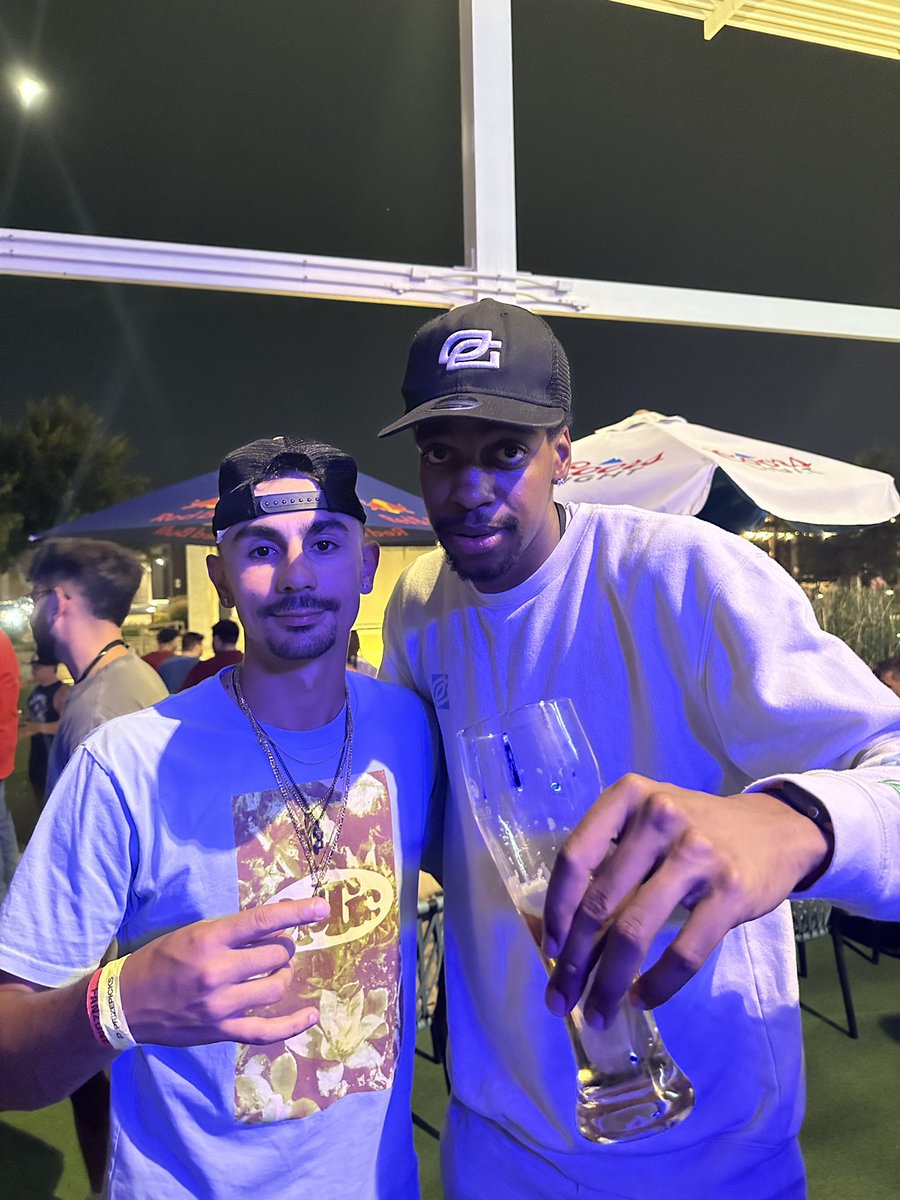 Quixyyシ tweet media