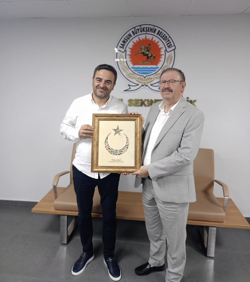 Kocaeli Başiskele Belediye Başkanı <a href="/mehmetyasinozlu/">Mehmet Yasin Özlü</a> kardeşim misafirim oldu. Kıymetli başkanımıza nazik ziyaretinden dolayı teşekkür ederim.