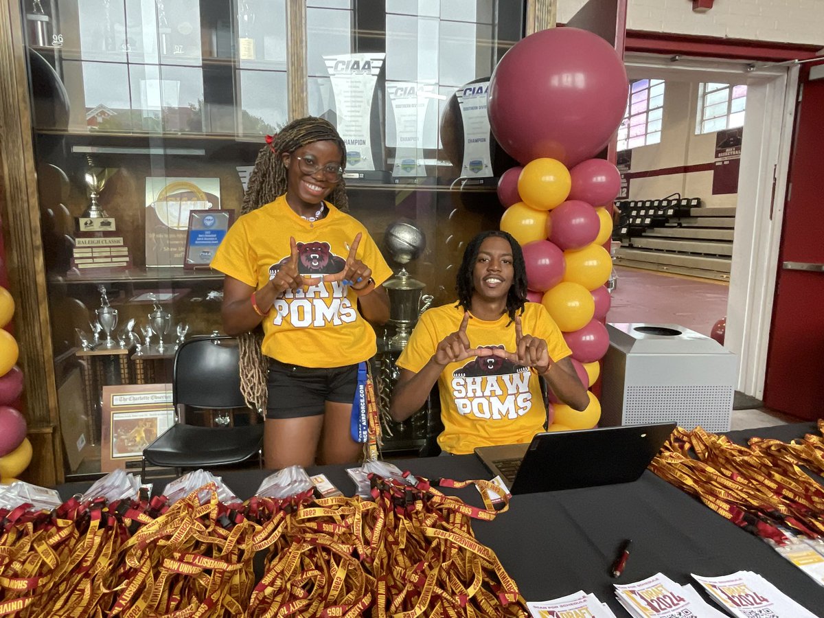 CommonApp's tweet image. Meet Shaw University, an #HBCU in Downtown Raleigh, offering opportunities for over 150 years. Why #ShawU? Because #bearwitness to a community that feels like family, prepares you to make a life, not just a living, and feels like home. Welcome to @ShawUniversity! 🐻 #MemberMonday