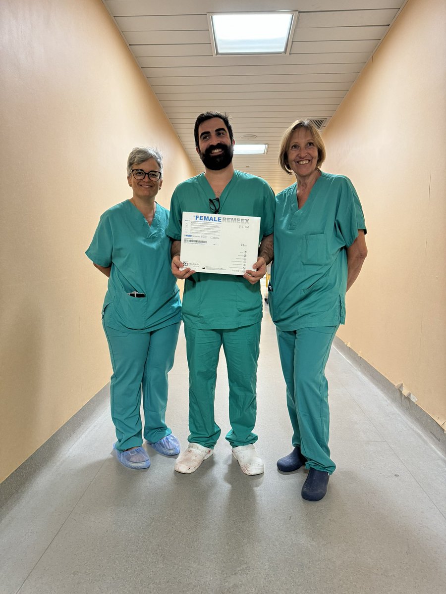 lomplet's tweet photo. Very happy and grateful for this event!
Thanks @EFinazziAgro for making it happen and @ecostant1 @esterilliano for The support!
Female #remeex Surgery for #SUI @ptvonline2001 https://t.co/f6HyDgv8XP