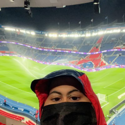 SB_94100's tweet photo. Rayane : « J’viens de rentrer du taffe jvais allez faire la sieste et sortir c mon tweet de la soirée bisous 😘 »

Marvin « Je m’en bas les cou*lles n*que ta grand-mère »

🤣🤣🤣🤣🤣 https://t.co/8P6mCYFCUq