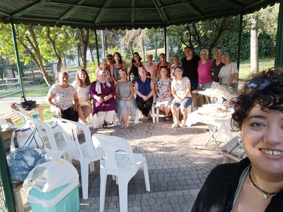 İstanbul'da yaz kampı buluşmalarımız devam ediyor😍

Kampı'mız için bugün de Atakent'teydik. Kadınlık hallerimize türküler eşlik etti. 🎶💜

Kamptaki ezgilere eşlik etmek için hemen siz de kayıt formunu doldurun, 4 gece 5 gün birlikte olalım⬇️
forms.gle/sFGCMVNLVtnZeb…