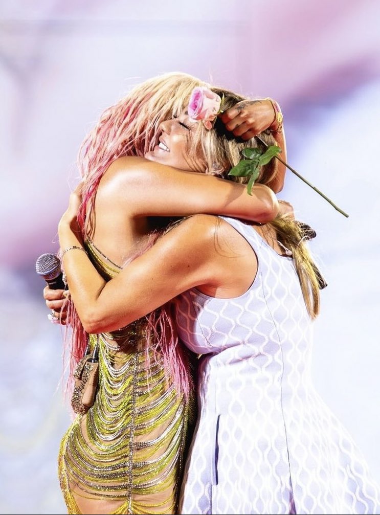 esta foto ❤️‍🩹🥹