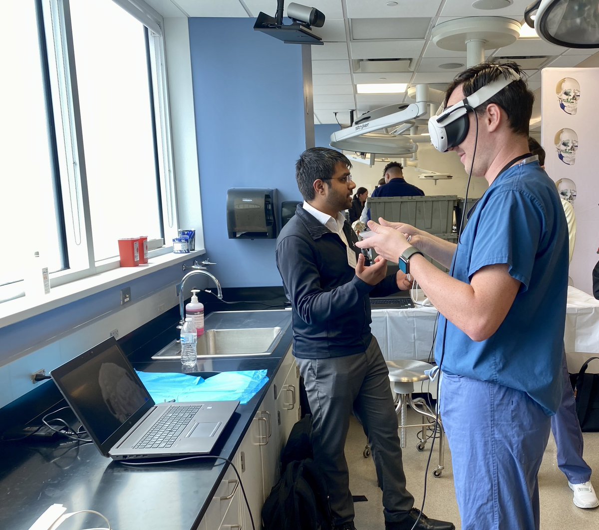 ImmersiveTouch's tweet photo. ImmersiveTouch was part of the @Facialartists ASMS 2024 course. Residents learned how our VR solutions help plan fracture cases with 3D printed models for optimal treatment. Schedule a demo: https://t.co/fX3XUWL4u4

#ImmersiveTouch #MedTech https://t.co/VMmIr4AXoC
