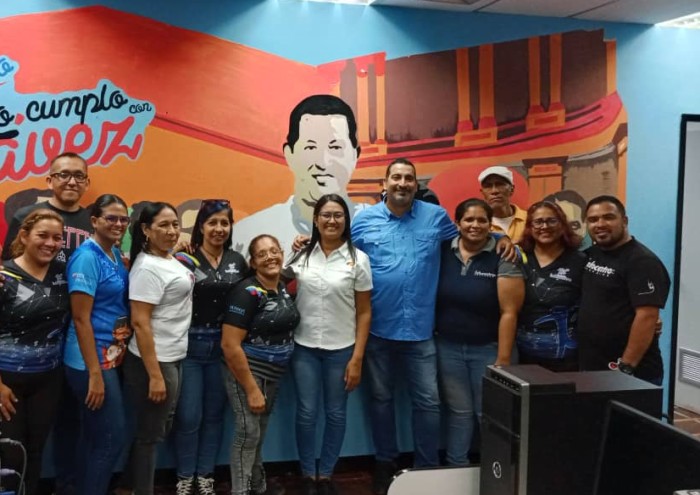 La familia de @INFOCENTROLARA1, felicita a <a href="/LaRosaInfoVE/">LaRosaInfoVE</a>, presidente de <a href="/InfocentroOce/">Infocentro_Vzla3</a>, hoy #22Jul está de cumpleaños; deseándole vida y salud al lado de sus seres queridos #GenteDePaz