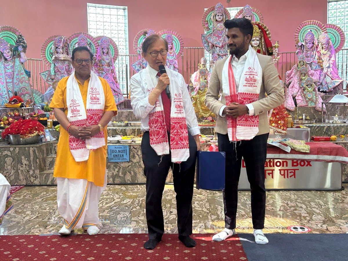 RaymondChoPC's tweet photo. Pleasure to join #SriLakshmi Narayan Mandir in #ScarbTO to inaugurate their Shikhara.🙏
Kudos to their fundraising effort to get this rising tower built as a symbol of the Hindu temple’s four decades of faith in the divine and service to their devotees.🕉️
#Shabash! Well done!👏 https://t.co/6bHcr3ublS