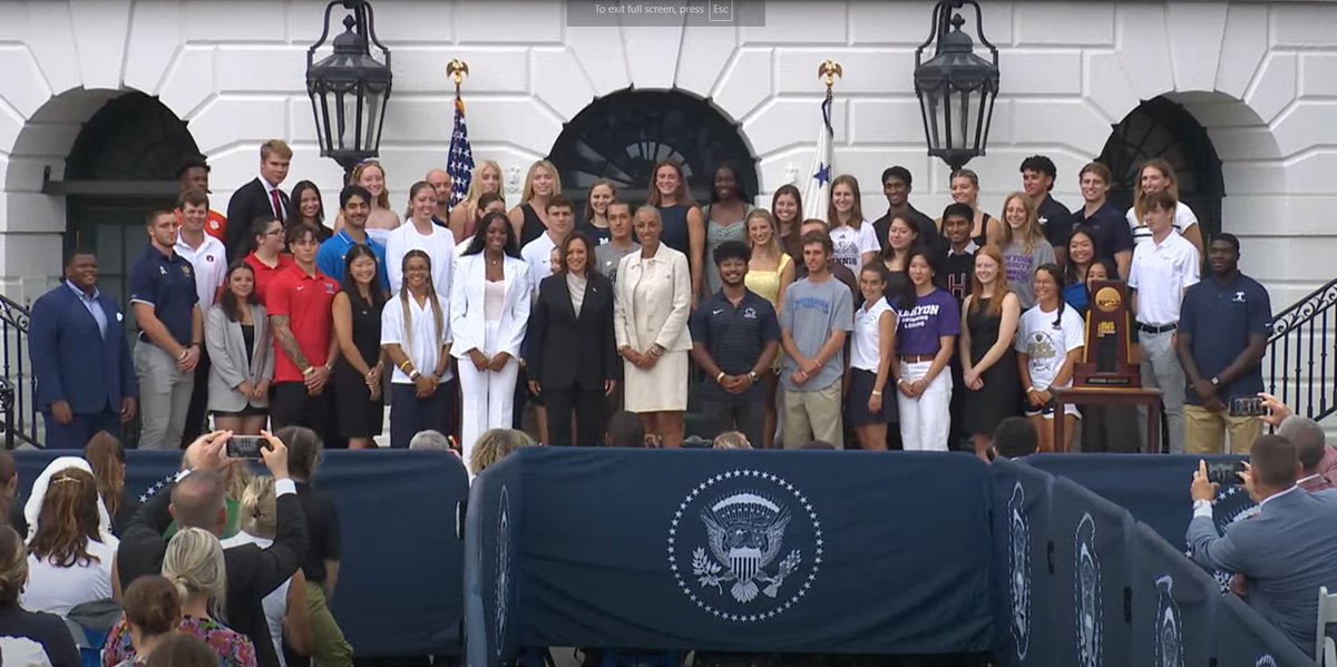 Purple presence at the White House: the NCAA Division III champion women's swimming and diving team was recognized today alongside other national title winners by Vice President Harris 🏆💜👏