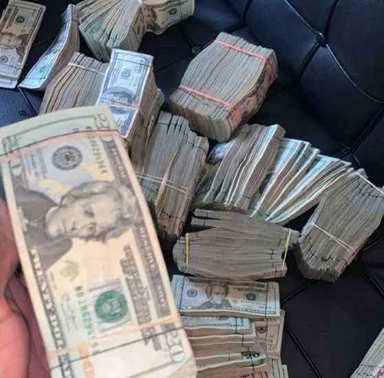 🎁 Daily Giveaway 

 💰200 $USDT Winners 

Must:
1- RT, Like  
2- Follow <a href="/Boss_Mint_WL/">BOSS Promoter ™</a> (🔔)
3- Comment your Sol/ETH addy 

⏳End in 24H