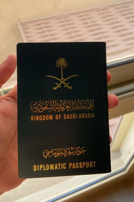 Mohbabd's tweet photo. يا اخواان اسعااار الطيران صايرة وربي نار ولهييب🔥‼🚨

لا تشيييل هم ياعزيزي، جاي اساعدك الان واغششك عن اسرار وطرق بتخليك تشتري تذكرتك باقل سعر ممكن وما يعرفها الا القلييييل😍، تابع:🌟 https://t.co/PszKBjDz6U