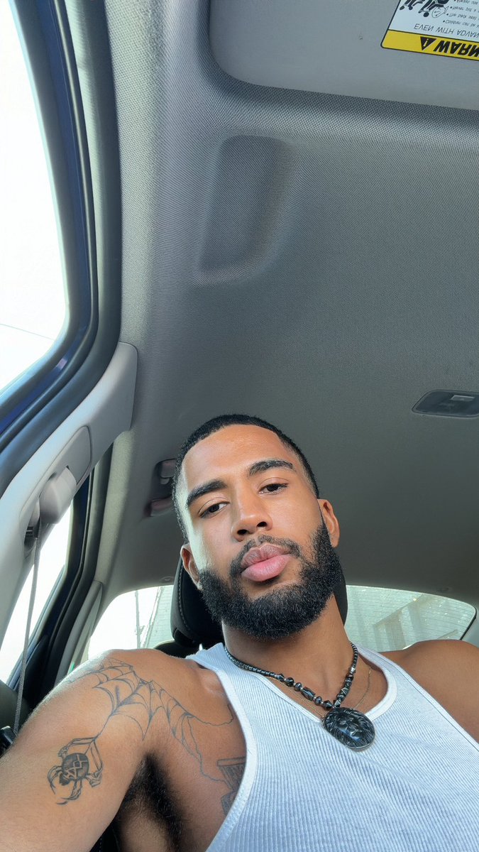 dbbtymonie's tweet photo. ‘(23)🚙 otw… https://t.co/MoBKTFKAoW