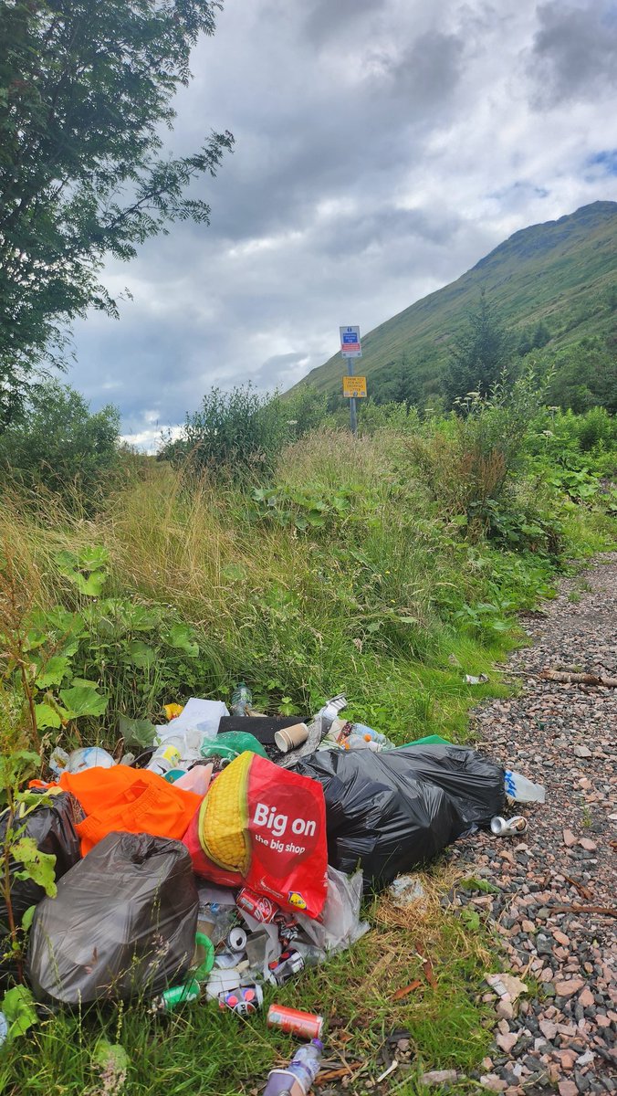 RAPAP2021's tweet image. Nice wee run around to Loch Goil to #Theboatshed  at #lochgoilhead .Nice food and lovely setting .
 Stopped off for photos at Butterbridge .Couldn't believe the rubbish in an area of outstanding beauty . It is supposed to be monitored by A&amp;amp;B Council enforcement officers .