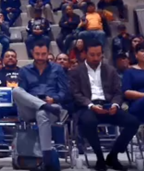 <a href="/betomof/">Beto Moreno</a> y  Fabio Sandoval bien atentos a lo que dicen.