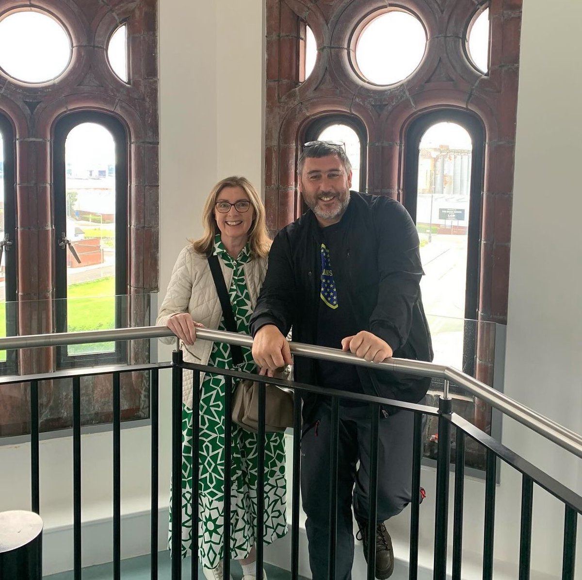 T_Caveney's tweet photo. Had the pleasure to show the lovely Brenda Larkin around @TheFlorrie today
Kindly gave us a copy of her new book #Mudlarks about 2 time travelling kids on a treasure hunt through Dingle/Aigburth/Toxteth to find a magical herculaneum plate
Available to buy on now @AmazonUK https://t.co/2S94S92qBi