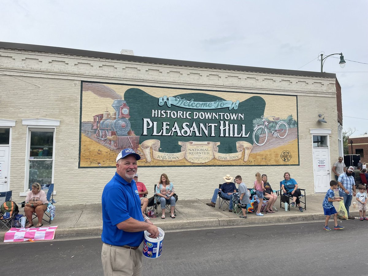 Dan Houx tweet media