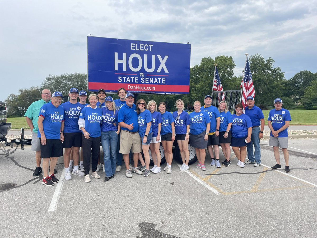 Dan Houx tweet media