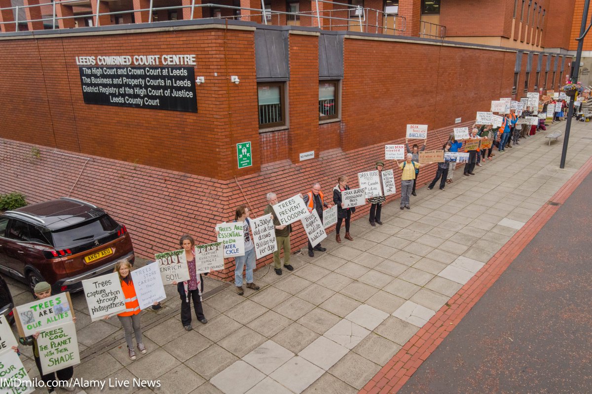 IMDMilo's tweet image. Today 22.07.24 Leeds Crown Court.  

Holding placards and banners, supporters cheered as  activist avoided jail with a conditional discharge following previous guilty verdict.

READ MORE: instagram.com/p/C9u3EwEMowJ/… 

@ExtinctionR @XRLeeds @axe_drax