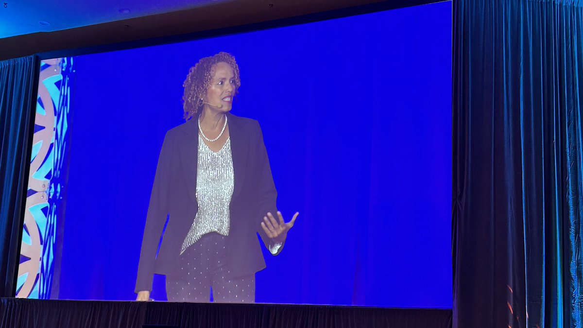JoeAgile's tweet photo. If you want to change the world:

The way you act in your skin everyday changes the world around you every second. - Heather Younger

#agile2024 @BalancedAgility https://t.co/5cjzYcWRda