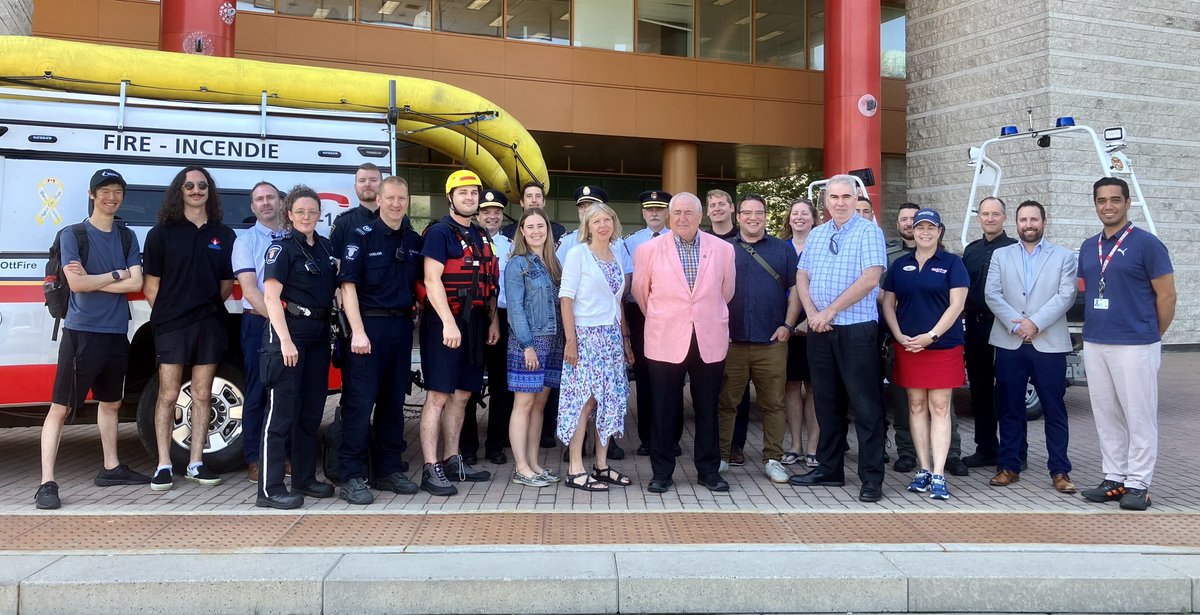 Riley Brockington (@riverwardriley) on Twitter photo This week, July 21-27, is National Drowning Prevention Week.
Thx to the Ottawa Area Lifesaving Society for organizing this morning's gathering and flag raising.
We all have a role to play to ensure we enjoy water activities safely.  Drownings are preventable. This week, July 21-27, is National Drowning Prevention Week.
Thx to the Ottawa Area Lifesaving Society for organizing this morning's gathering and flag raising.
We all have a role to play to ensure we enjoy water activities safely.  Drownings are preventable.