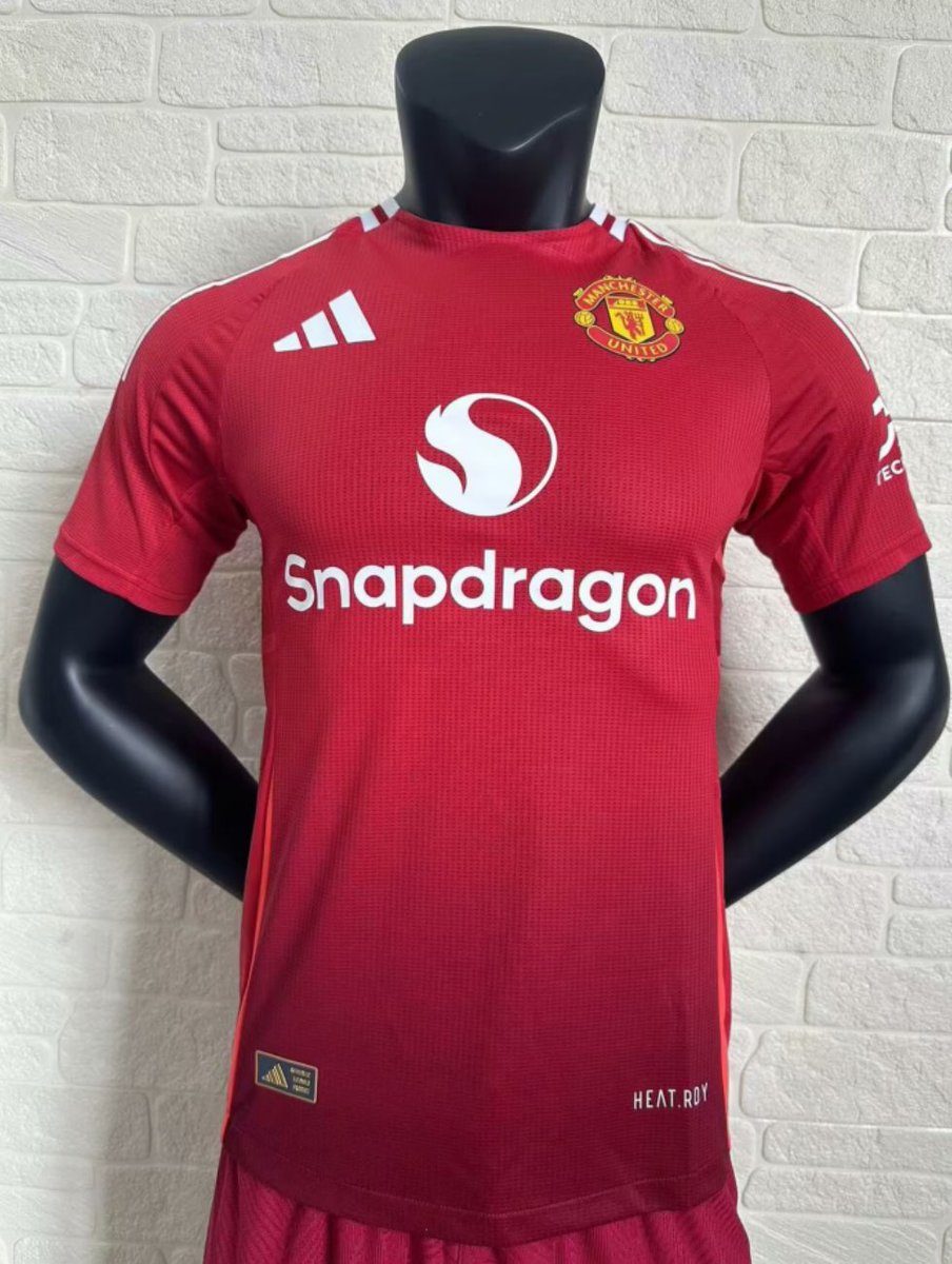 🚨👹 Giving away ONE 24/25 home jersey with a players name on the back before the season starts. 

All you have to do to enter is: 

FOLLOW @ManUtdMania_ &amp; @ThxxasBlxze 🙏🏼
LIKE THIS POST ❤️
REPOST 🔄
COMMENT PLAYERS NAME 👀

(I’ll be checking you completed steps 😉)