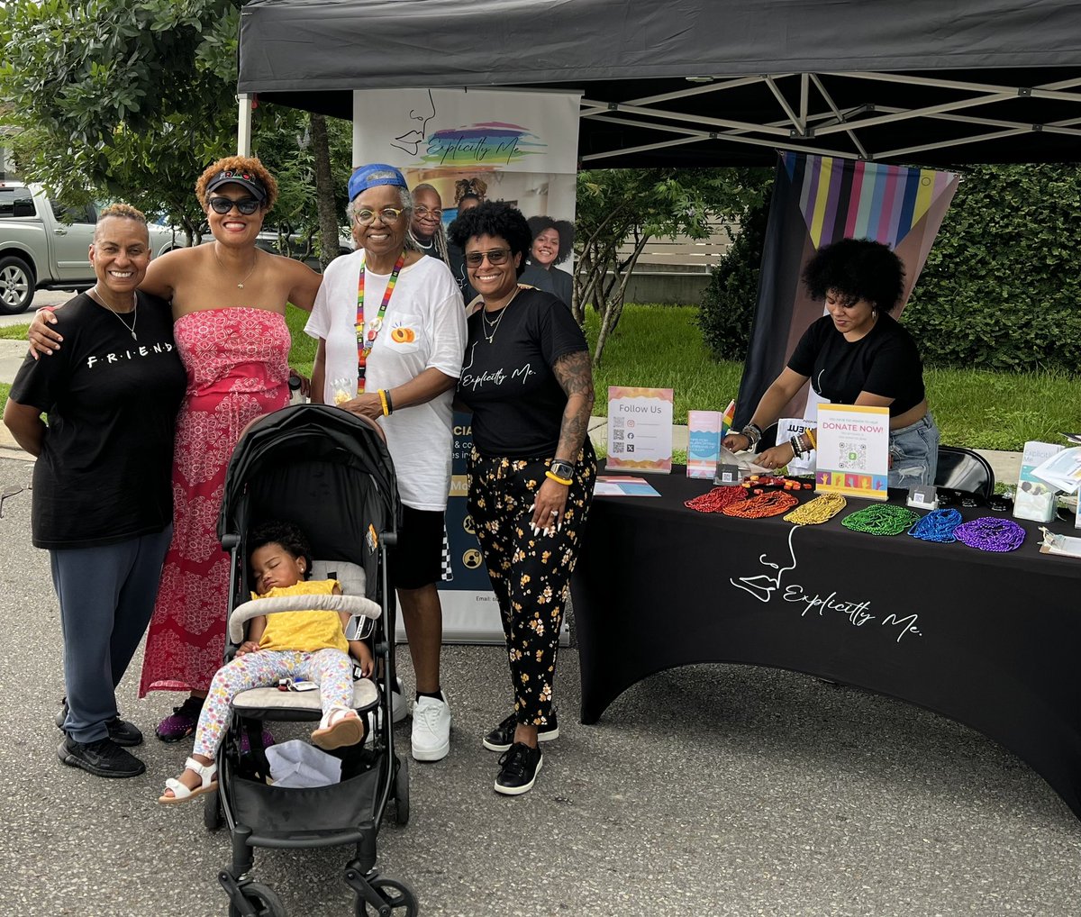 explicitlyme24's tweet photo. Explicitly Me at CrescentCare’s health fair promoting fun, health, and education to the community. 🫶🏿🫶🏾🫶🏽🫶🏼🌈 #communityhealing #pridenola #womanempowerment #fun #healthandwellness #lesbiansofcolor #ExplicitlyMe https://t.co/He9k6TKrcX