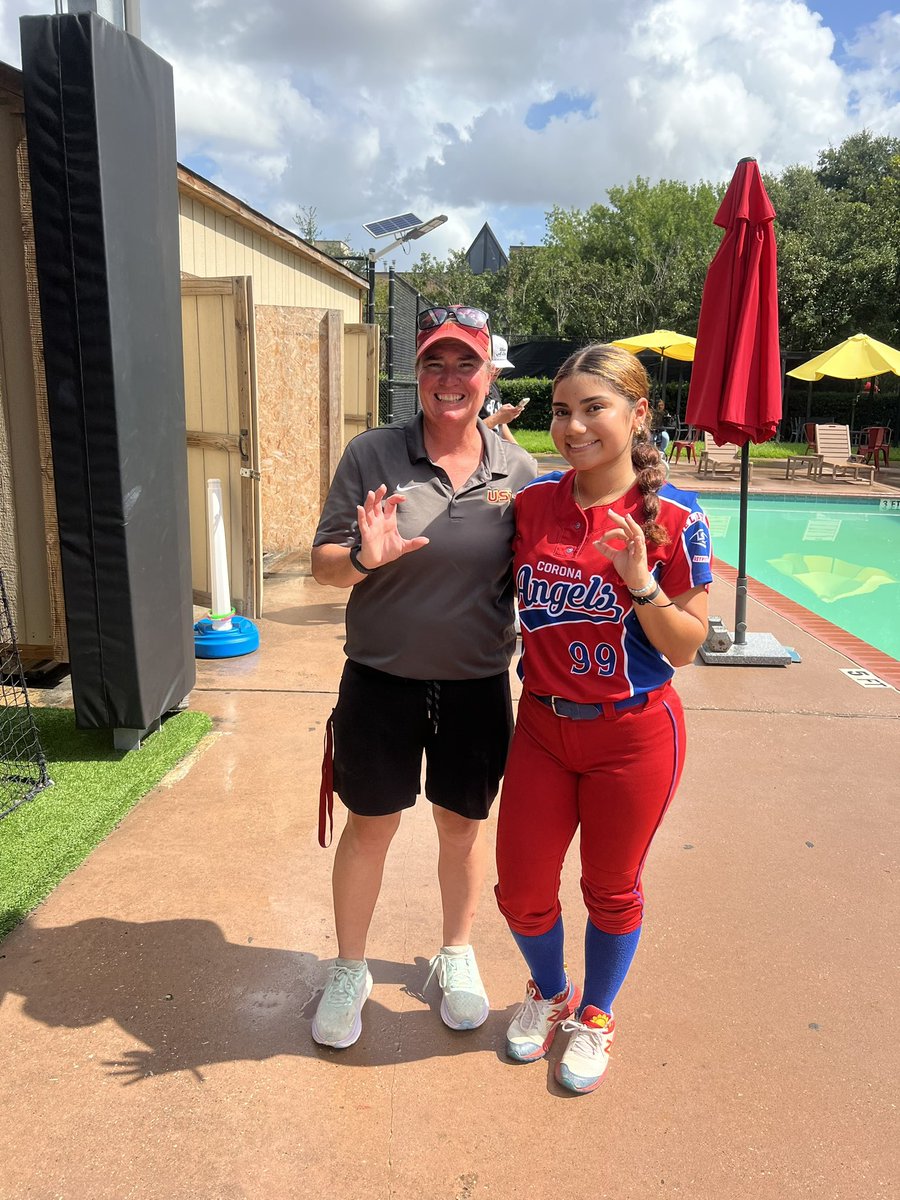 Always a great time coming out to University of St Thomas’s camps! Thank you coaches for letting me come out, looking forward to the next! <a href="/froknows9/">Angela Froboese</a>