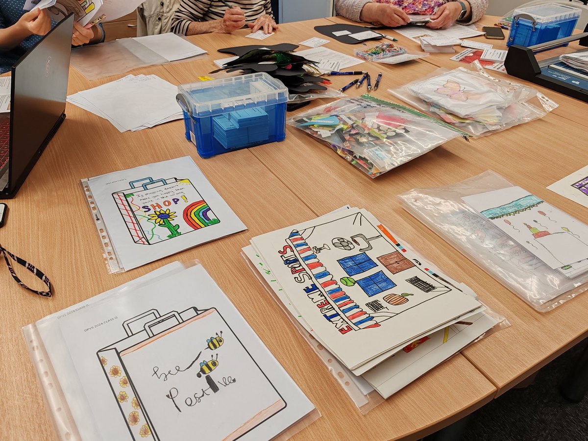 VillageShowDP's tweet photo. Our committee hard at work writing the cards for the school entries. #dinaspowys @standrewsmajor @DinasPowysPS https://t.co/VVZkTOEz7f