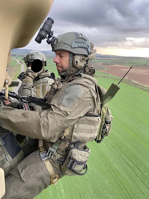 Lions_ScamHunt's tweet photo. Try not to forget💔
He has an Instagram account with 33 followers, zero posts, and one photo of him skydiving with his father.

If it weren't for the operation to free Noa Argamani, no one would have known him.
If he hadn't died, no one would have known him, his name, his face.
This man brought good news to an entire country.
It made me wonder how many times this man brought us good news, and we didn't even know he existed.
Think about how many times he saved the lives of good people, kept them in this world, how many times he took the lives of bad people, kicked them into the next world, how many times he almost died defending the country until he died for it.
Think about how many times he was on the battlefield, did what he did, came home, took a shower, took off his uniform, put on regular clothes, talked to his wife, played with the kids, waited until they fell asleep, and then went to sleep himself.
And we heard on the news that something had happened.
And he went to sleep, without anyone knowing he was the one who made something happen.
His name is Arnon, Arnon Zamora.
But for those who ask, his name is also Israel's hero.
