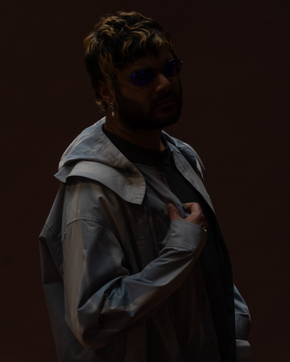 Jamie xx and Jai Paul in the Pitchfork Music Festival studio

See our full gallery of artist portraits and backstage photos from Pitchfork Music Festival 2024 🔗: pitchfork.visitlink.me/mb3vH6

📷 by Matt Lief Anderson