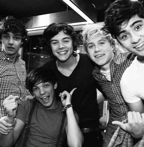 piacerew0o's tweet photo. happy 14th anniversary
i will always miss u
#14YearsOf1D #14YearsOfOneDirection https://t.co/Npx9orr5Wt