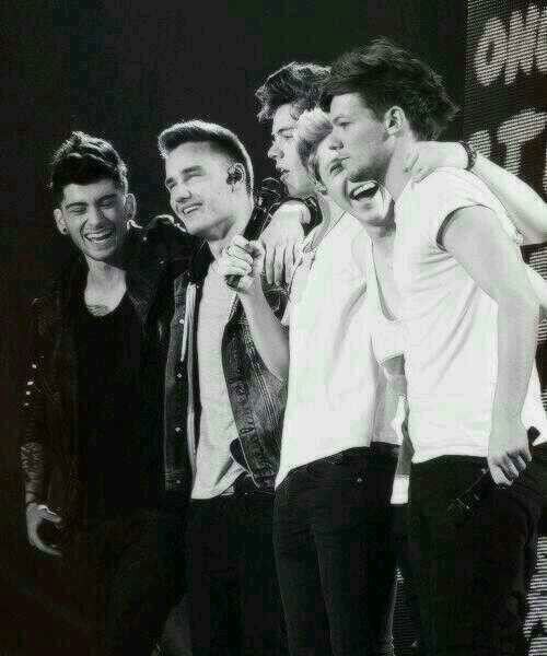 piacerew0o's tweet photo. happy 14th anniversary
i will always miss u
#14YearsOf1D #14YearsOfOneDirection https://t.co/Npx9orr5Wt