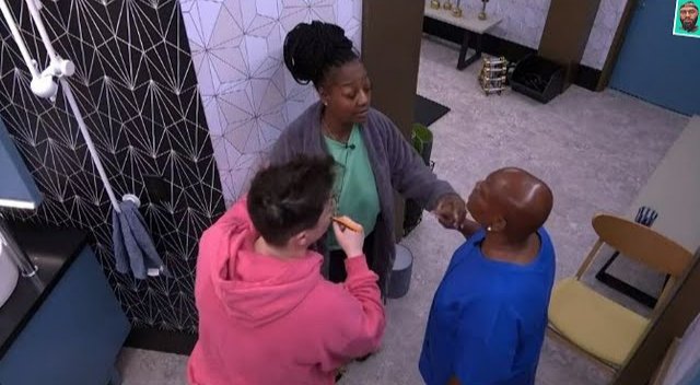 mandapants_x's tweet photo. imagine 3 nominees on the block all week without knowing which one is coming off until eviction night with this trio inside the house #BB26 https://t.co/VusQlEjqSp