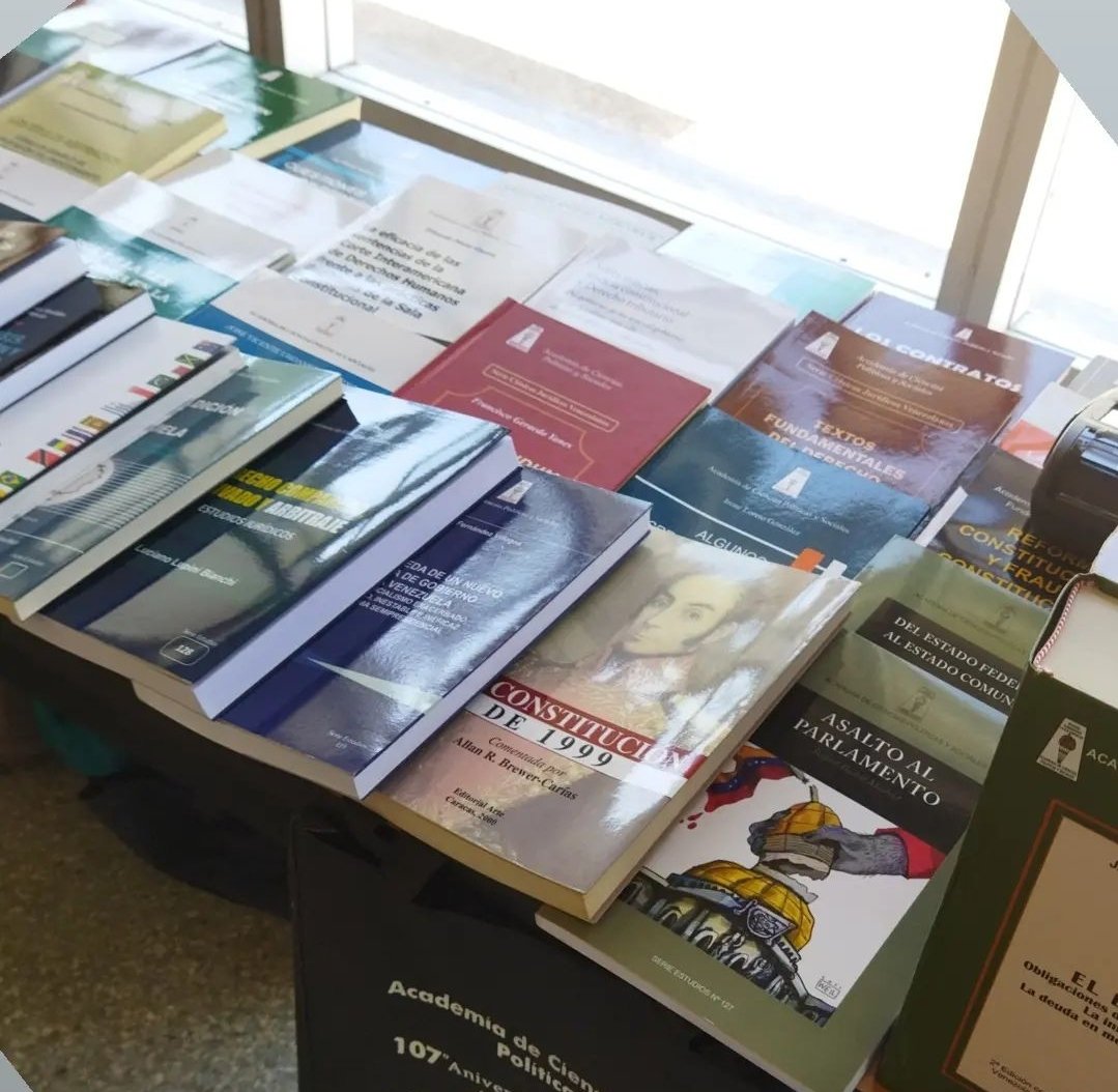 Academia de Ciencias Políticas y Sociales (@acienpol) on Twitter photo Descuento especial en todas nuestras publicaciones. Aprovecha las maravillosas ofertas en libros de Derecho.
academiadecienciaspoliticas@gmail.com Descuento especial en todas nuestras publicaciones. Aprovecha las maravillosas ofertas en libros de Derecho.
academiadecienciaspoliticas@gmail.com
