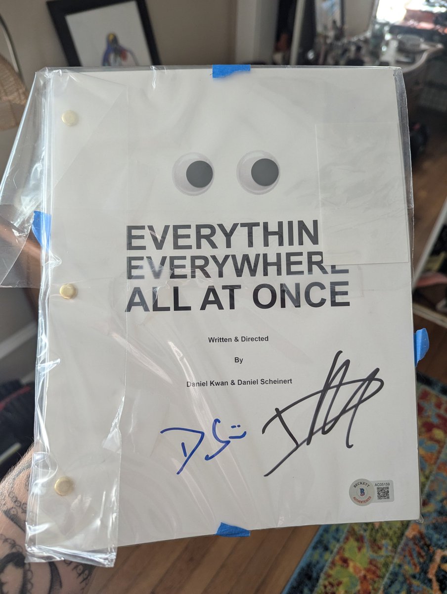 flubborr's tweet photo. Starting off 30 with one of the greatest gifts I've ever gotten 😭 https://t.co/750tzVj0JM
