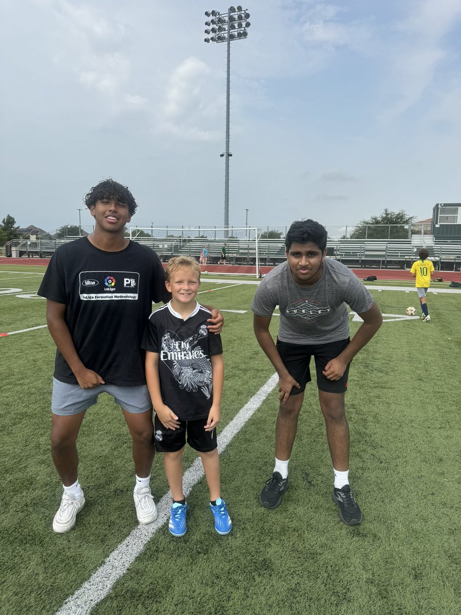 ProsperHSSoccer's tweet photo. 🎉🏅 Congratulations to our Prosper High School Soccer Camper(s) of the Day! Your hard work, skill, and dedication on the field are truly inspiring. Keep up the great work! ⚽️ #ProsperHS #LetItBegin #TheShip https://t.co/GudMtLF7pY
