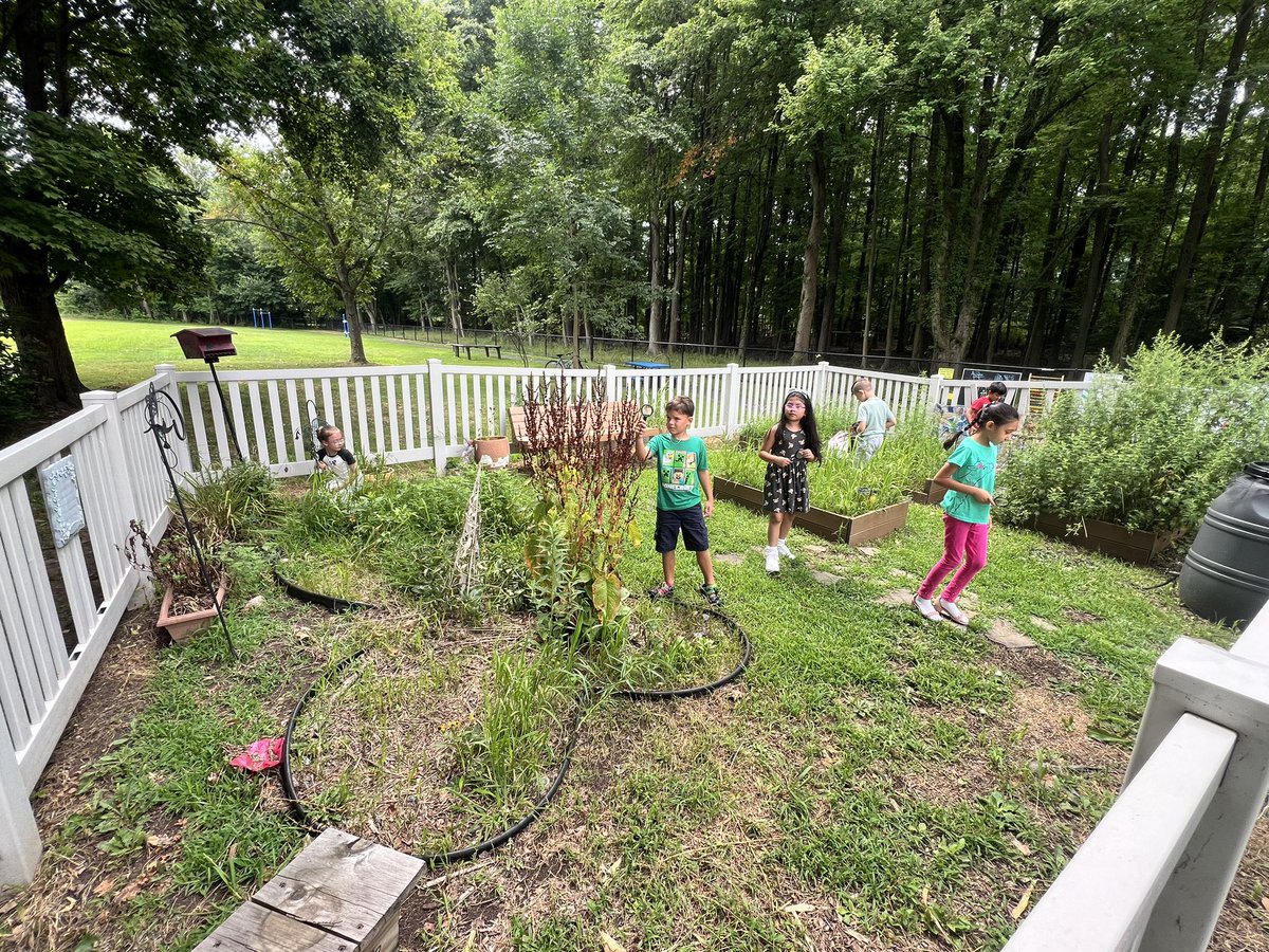 Michelle Liwacz (@msliwacz) on Twitter photo Checking out the STEAM Stroll with a new group of Outdoor Adventurers. There was definitely a lot to check out - we even got into the garden! Another great day at #CampEagles @ELattimer08 <a href="/SlackwoodSchool/">Slackwood School</a> <a href="/MuziLearningLab/">Jeanne Muzi</a> Checking out the STEAM Stroll with a new group of Outdoor Adventurers. There was definitely a lot to check out - we even got into the garden! Another great day at #CampEagles @ELattimer08 <a href="/SlackwoodSchool/">Slackwood School</a> <a href="/MuziLearningLab/">Jeanne Muzi</a>